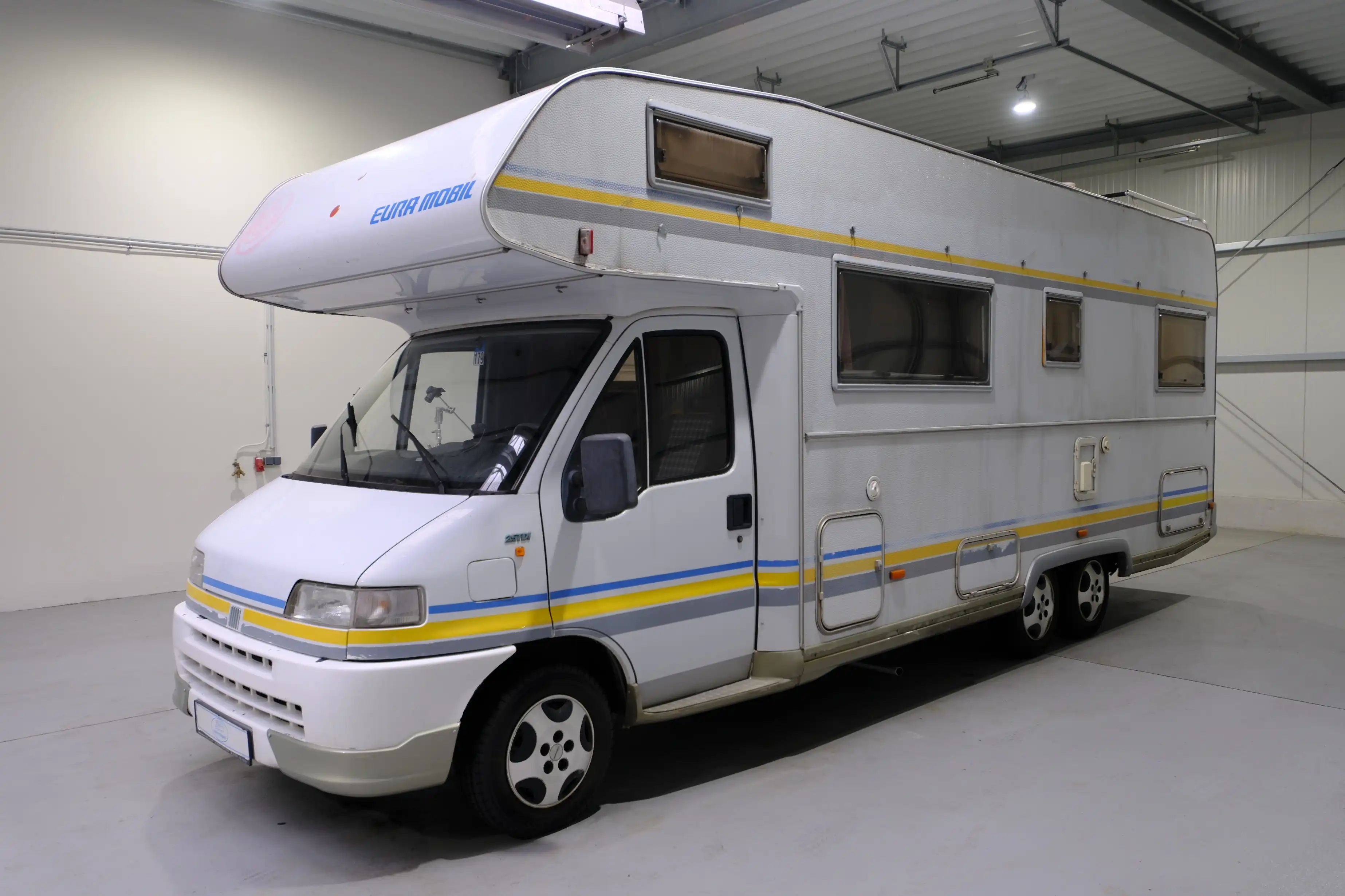 EURAMOBIL A 745 HS